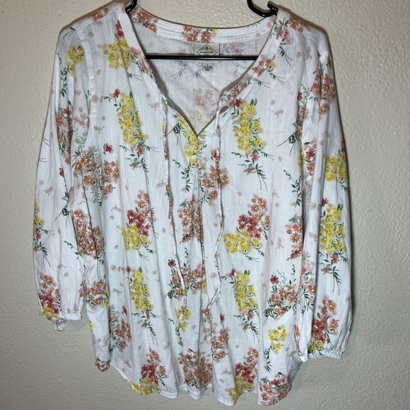 St. John's Bay Tops - NEW ST JOHN'S BAY Floral Women's Top - White with Yellow and Red Accents